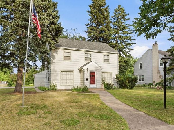 1002 10th Street S, Moorhead, MN 56560