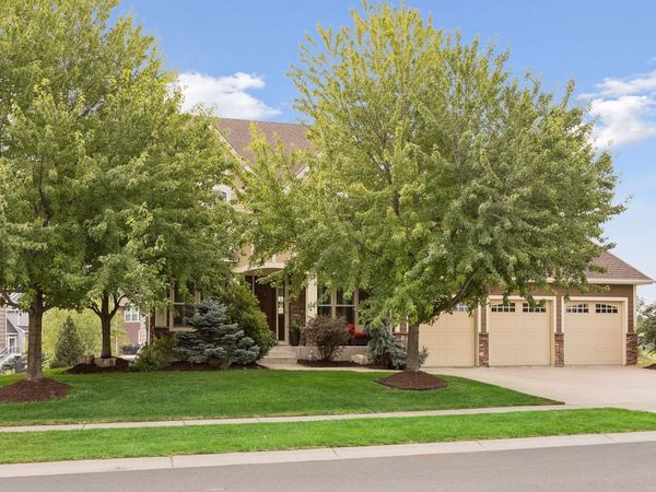 17395 70th Avenue N, Maple Grove, MN 55311
