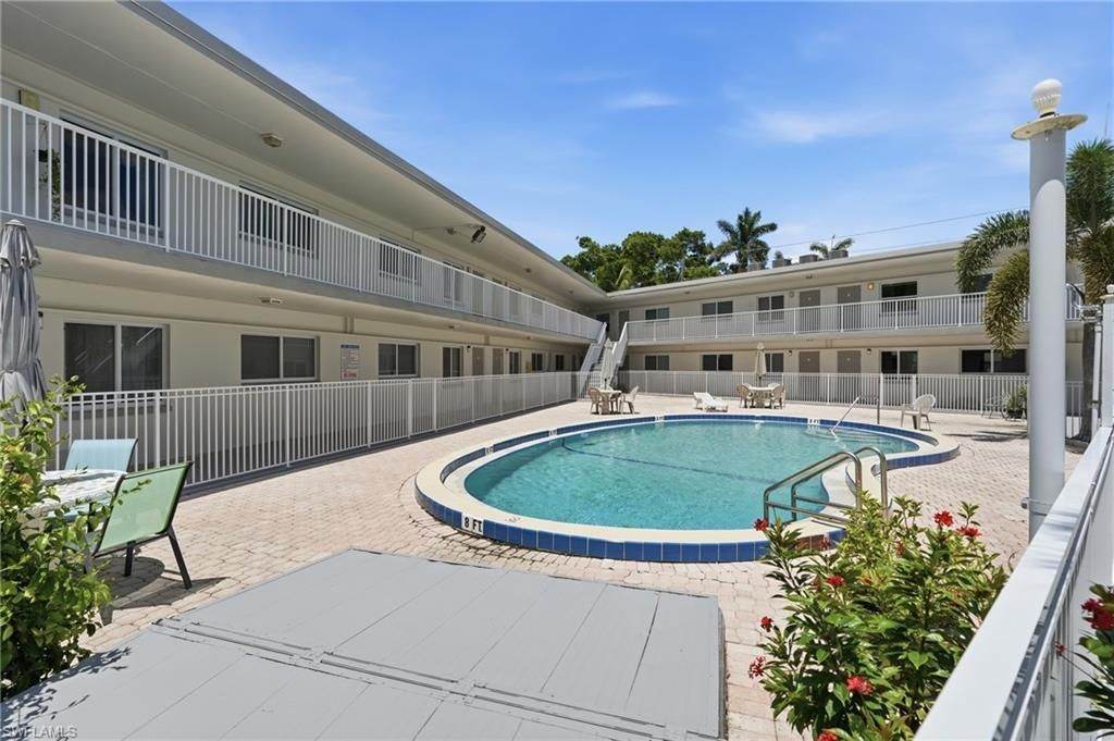 2590 1st St , Unit 202, Fort Myers, FL 33901 Photo