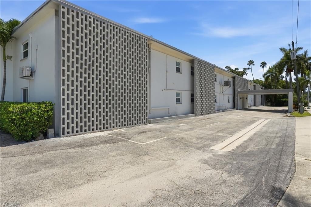 2590 1st St , Unit 202, Fort Myers, FL 33901 Photo