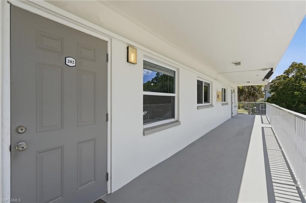 2590 1st St , Unit 202, Fort Myers, FL 33901 Photo