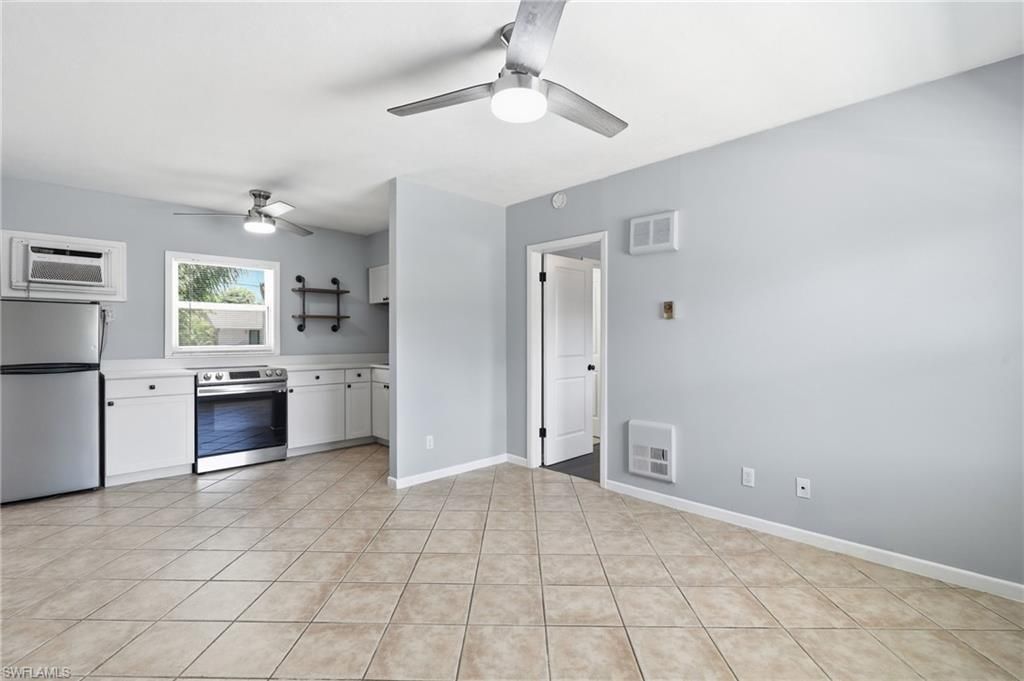 2590 1st St , Unit 202, Fort Myers, FL 33901 Photo