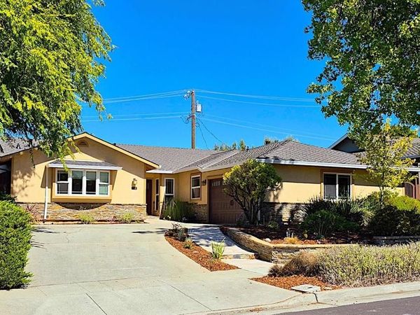 212 Dover Street, Los Gatos, CA 95032