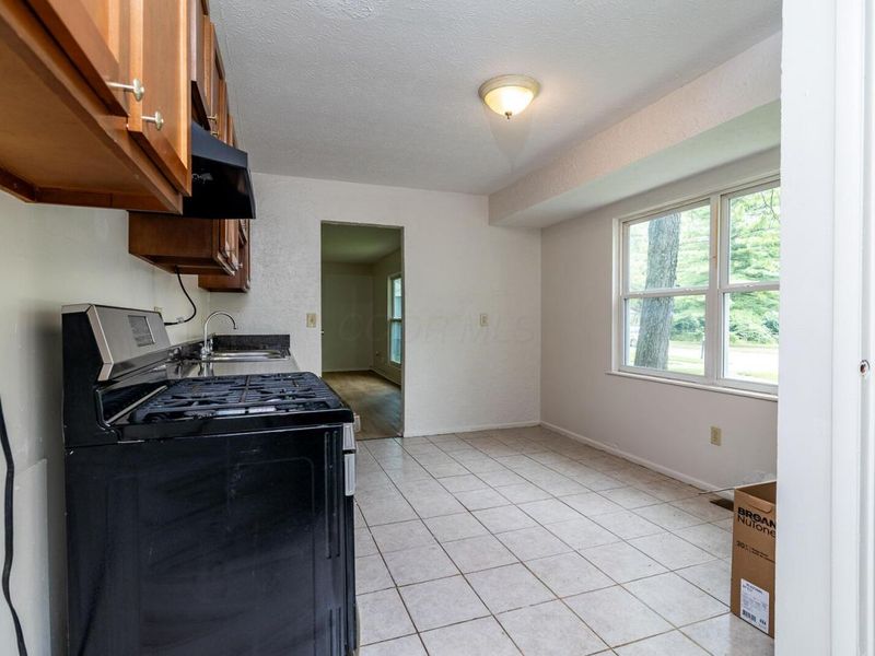 4119 Arbury Lane , Columbus, OH 43224 Photo 5