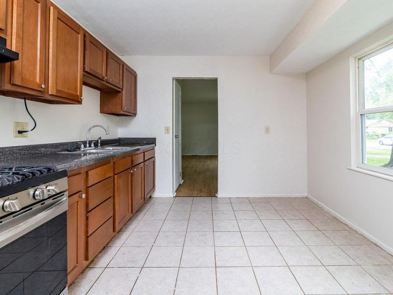 4119 Arbury Lane , Columbus, OH 43224 Photo 6
