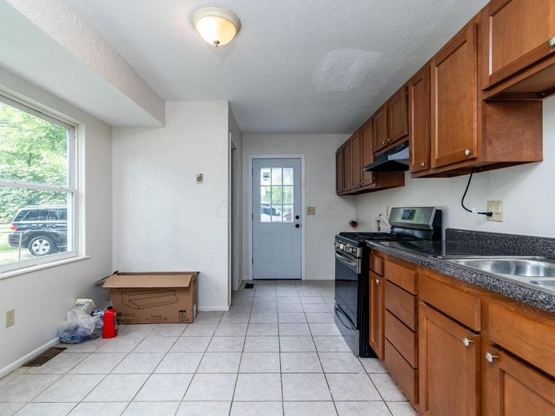 4119 Arbury Lane , Columbus, OH 43224 Photo 8