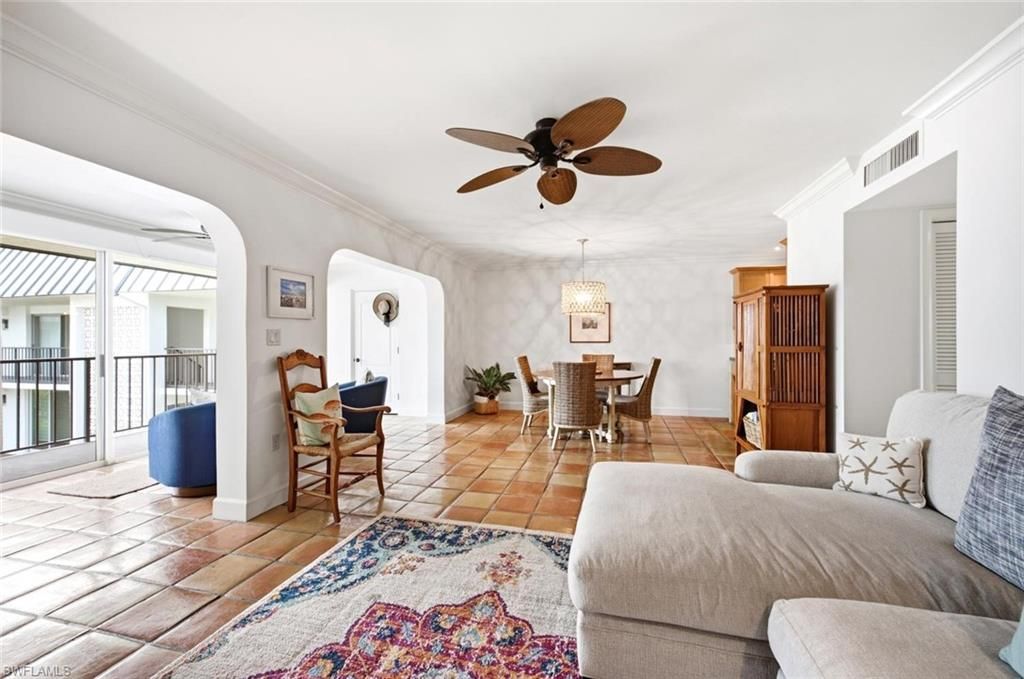 333 Harbour Dr, Unit 209, Naples, FL 34103 Photo