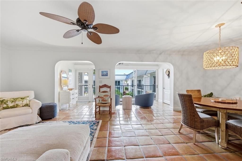 333 Harbour Dr, Unit 209, Naples, FL 34103 Photo