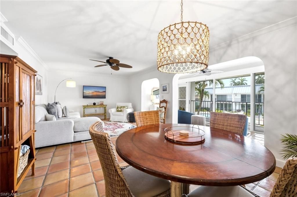 333 Harbour Dr, Unit 209, Naples, FL 34103 Photo