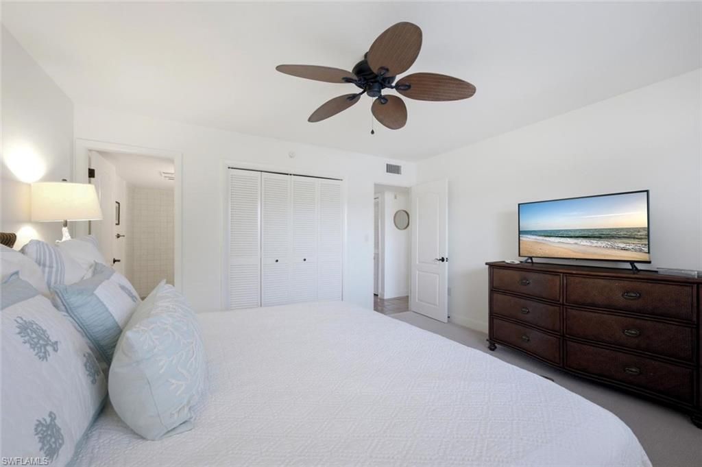 333 Harbour Dr, Unit 209, Naples, FL 34103 Photo