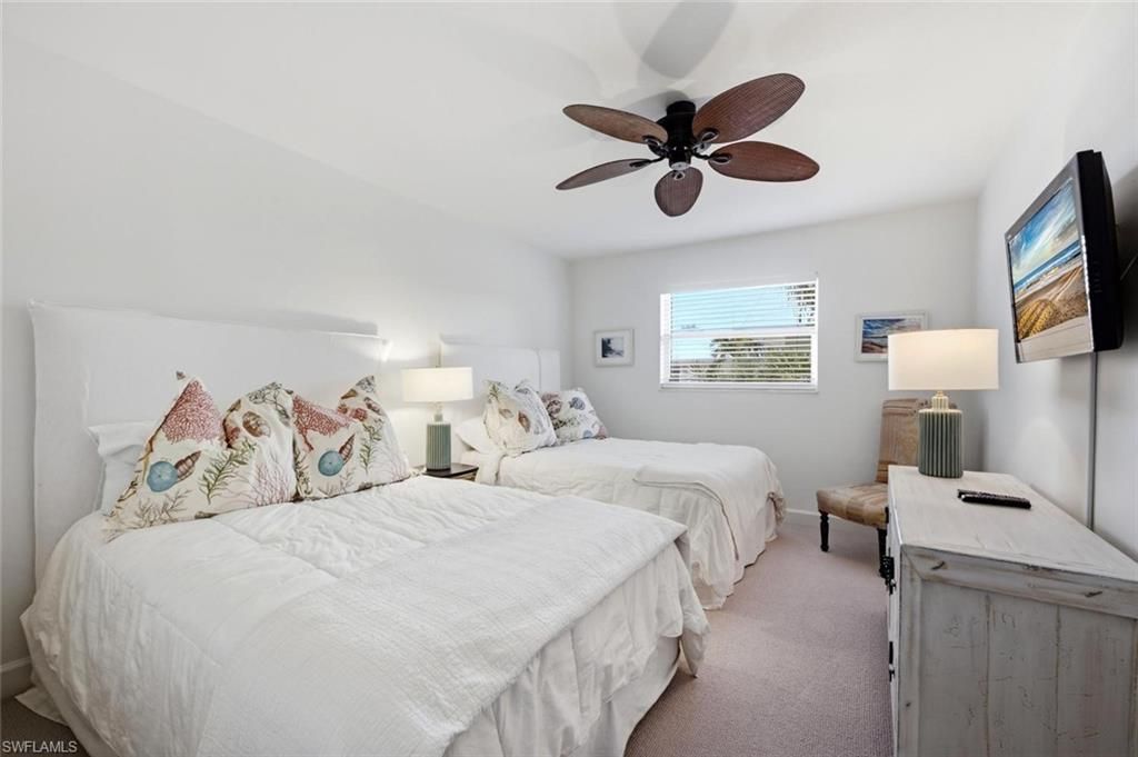 333 Harbour Dr, Unit 209, Naples, FL 34103 Photo