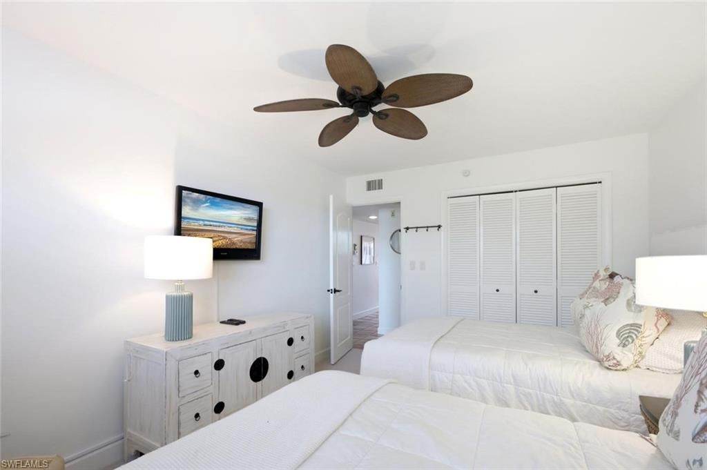 333 Harbour Dr, Unit 209, Naples, FL 34103 Photo