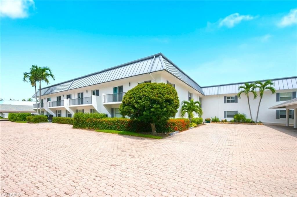 333 Harbour Dr, Unit 209, Naples, FL 34103 Photo