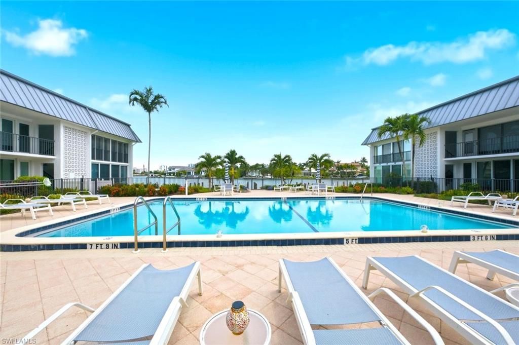333 Harbour Dr, Unit 209, Naples, FL 34103 Photo