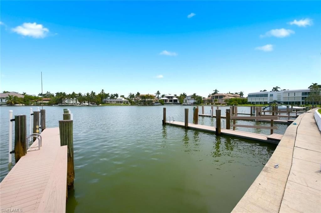 333 Harbour Dr, Unit 209, Naples, FL 34103 Photo