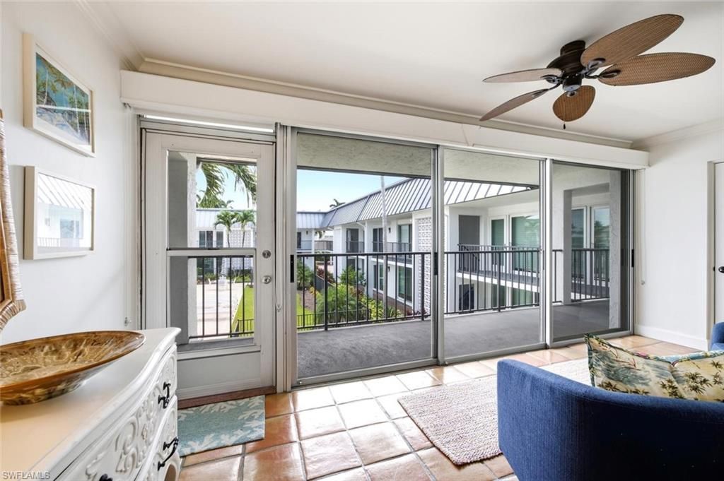 333 Harbour Dr, Unit 209, Naples, FL 34103 Photo