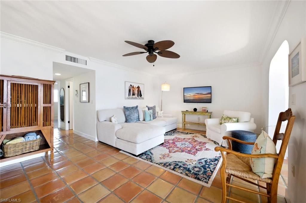 333 Harbour Dr, Unit 209, Naples, FL 34103 Photo