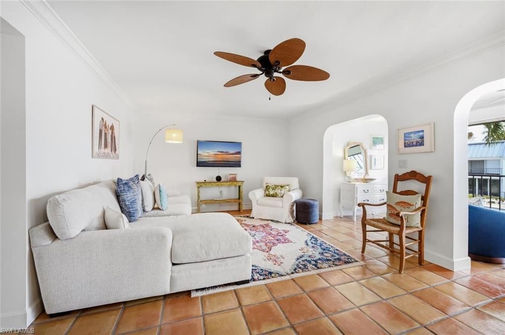 333 Harbour Dr, Unit 209, Naples, FL 34103 Photo