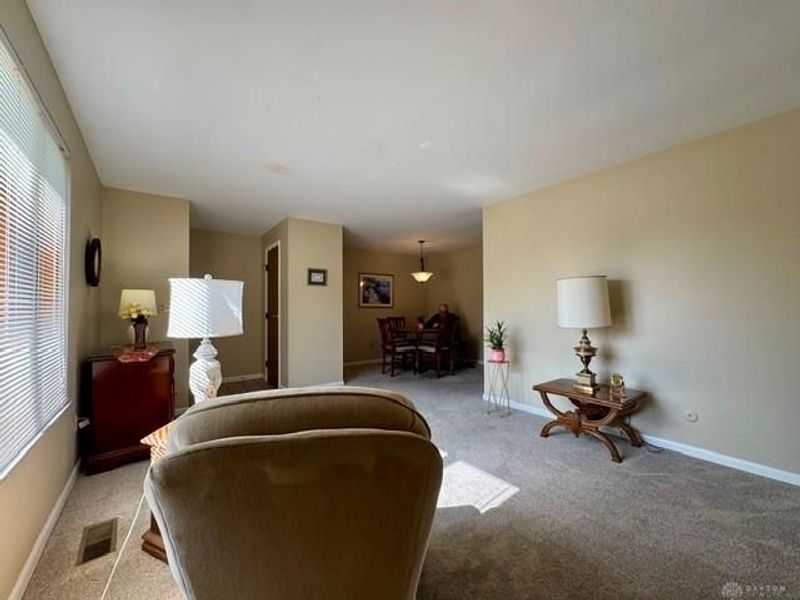 7620 Forest Green Court, Dayton, OH 45414 Photo 11