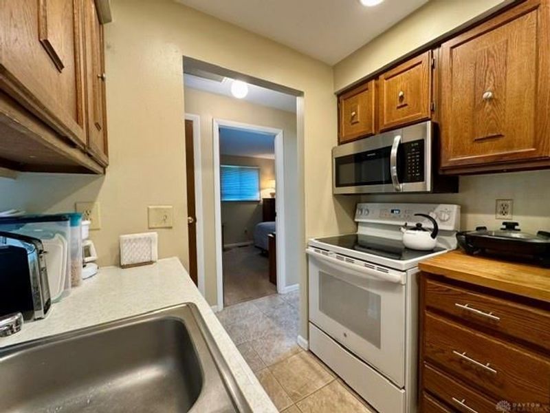 7620 Forest Green Court, Dayton, OH 45414 Photo 19