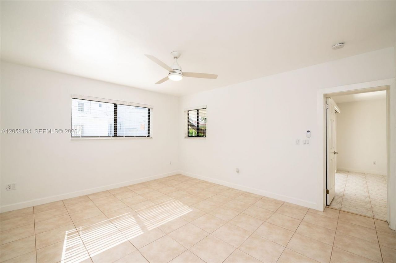 2340 SW 16th St , Miami, FL 33145 Photo