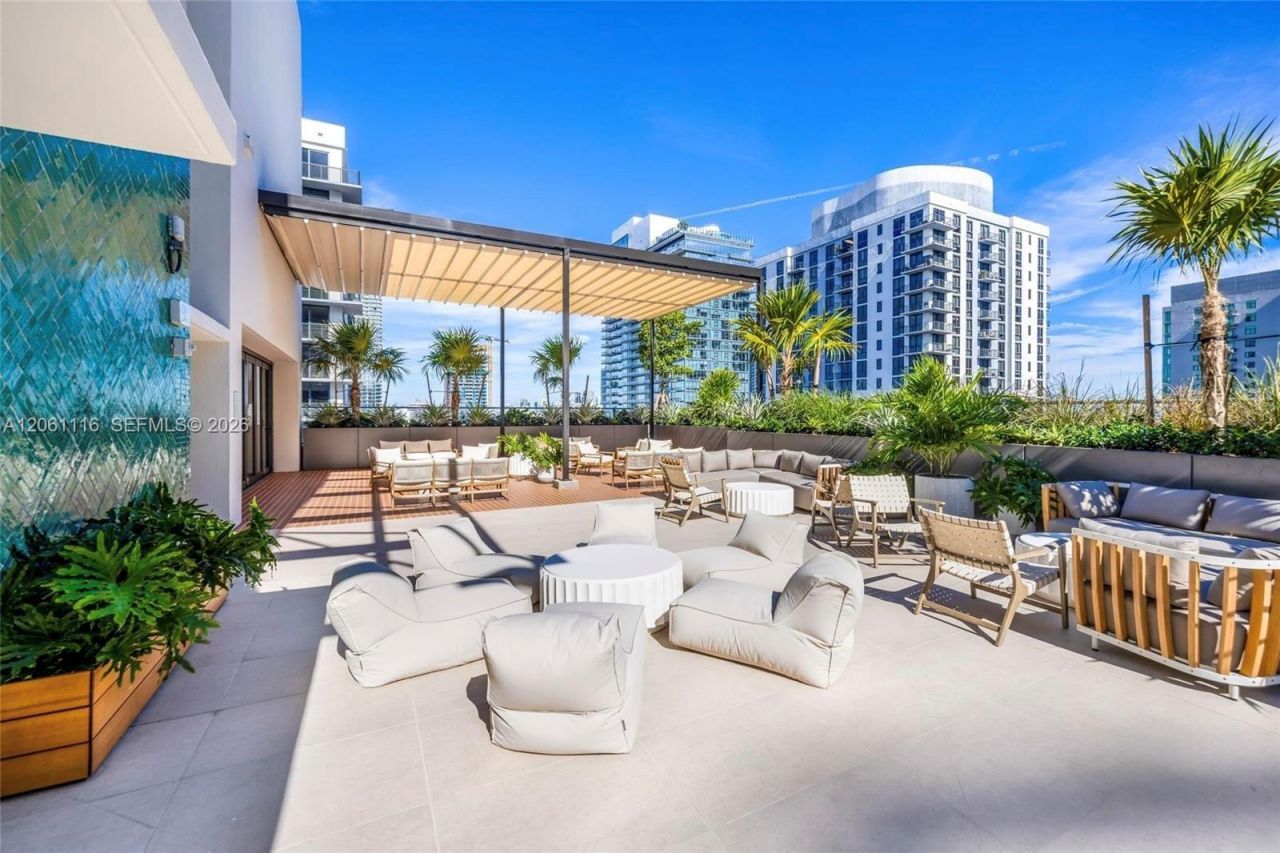11 NE 6th St, Unit 809, Miami, FL 33132 Photo