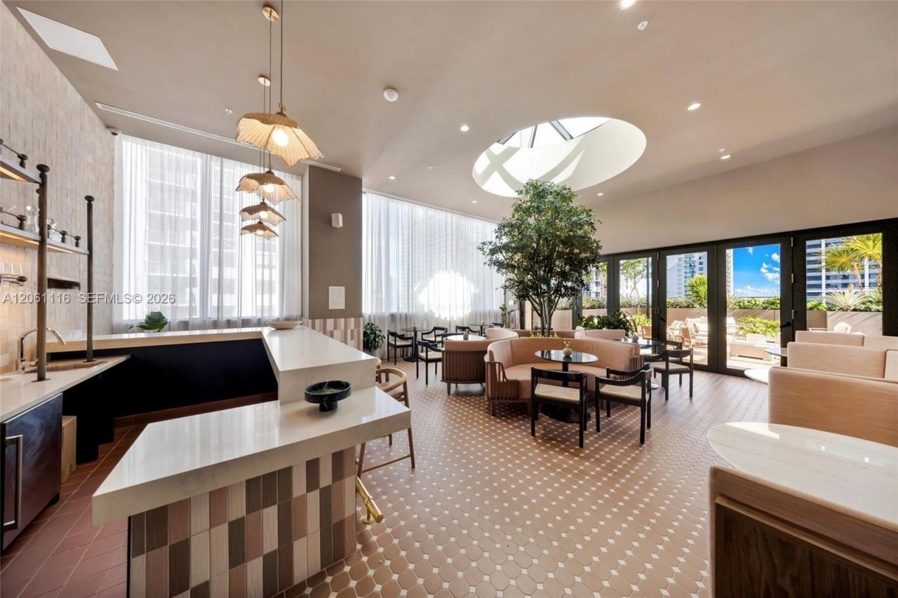 11 NE 6th St, Unit 809, Miami, FL 33132 Photo