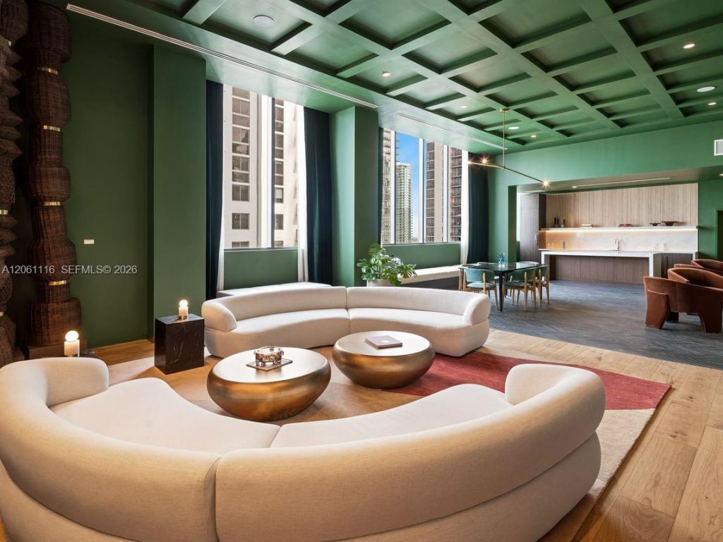 11 NE 6th St, Unit 809, Miami, FL 33132 Photo