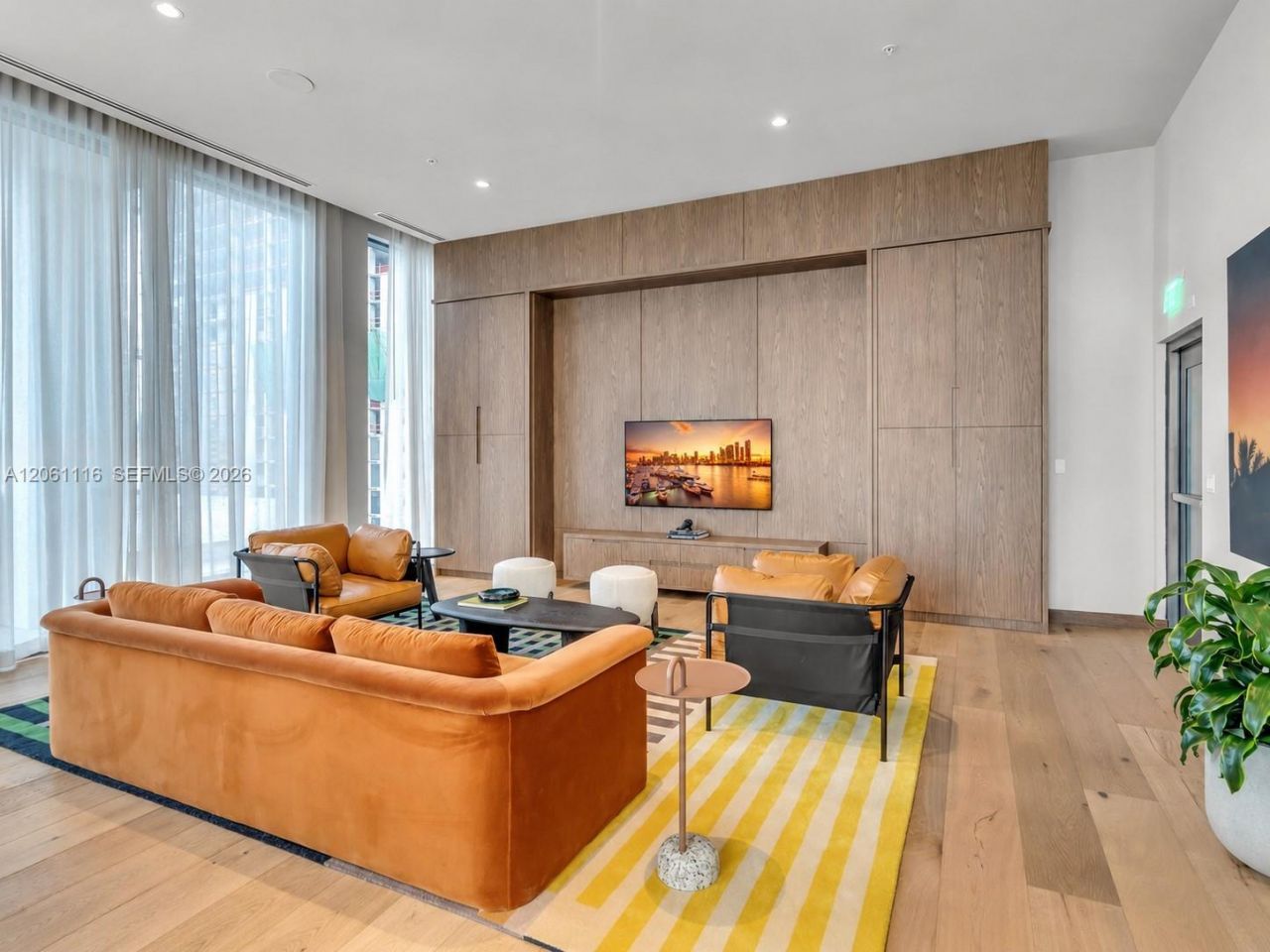 11 NE 6th St, Unit 809, Miami, FL 33132 Photo