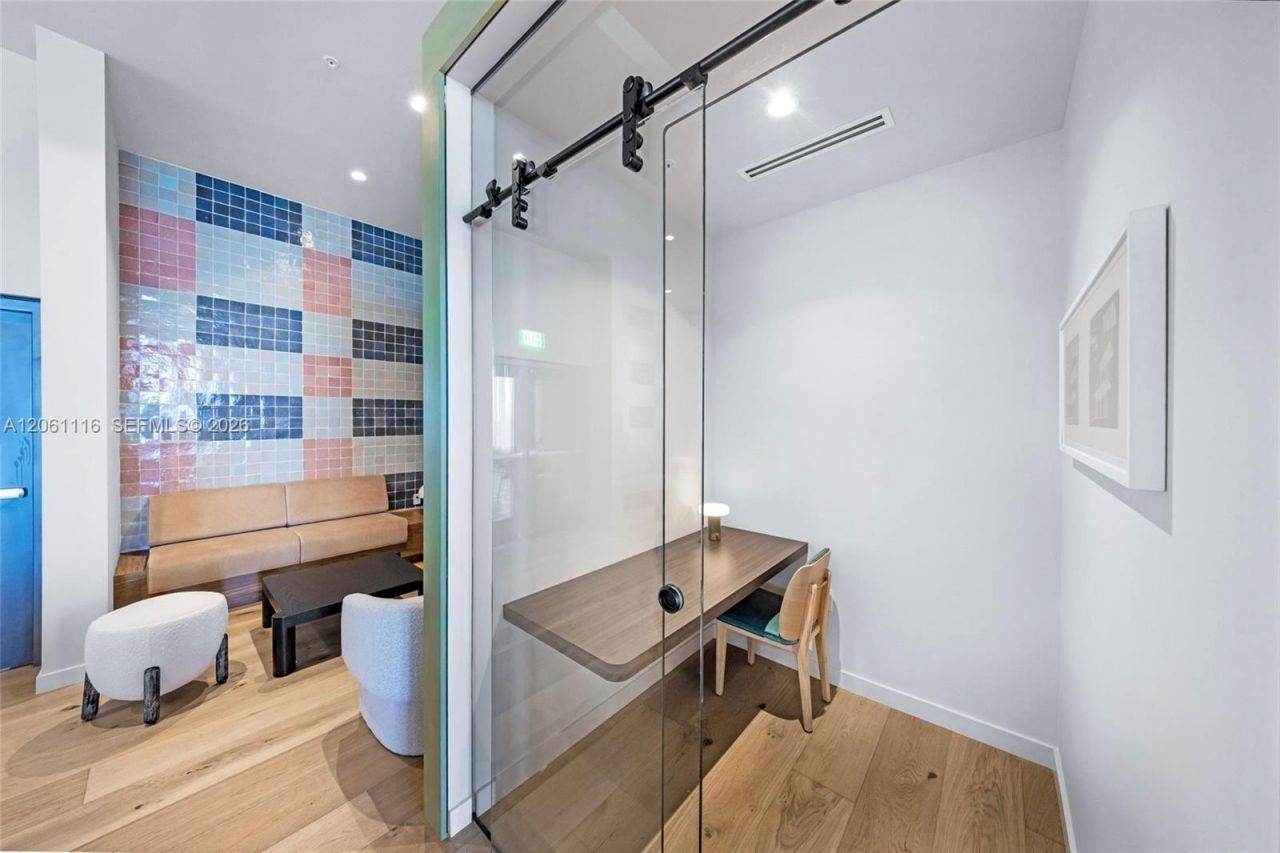 11 NE 6th St, Unit 809, Miami, FL 33132 Photo