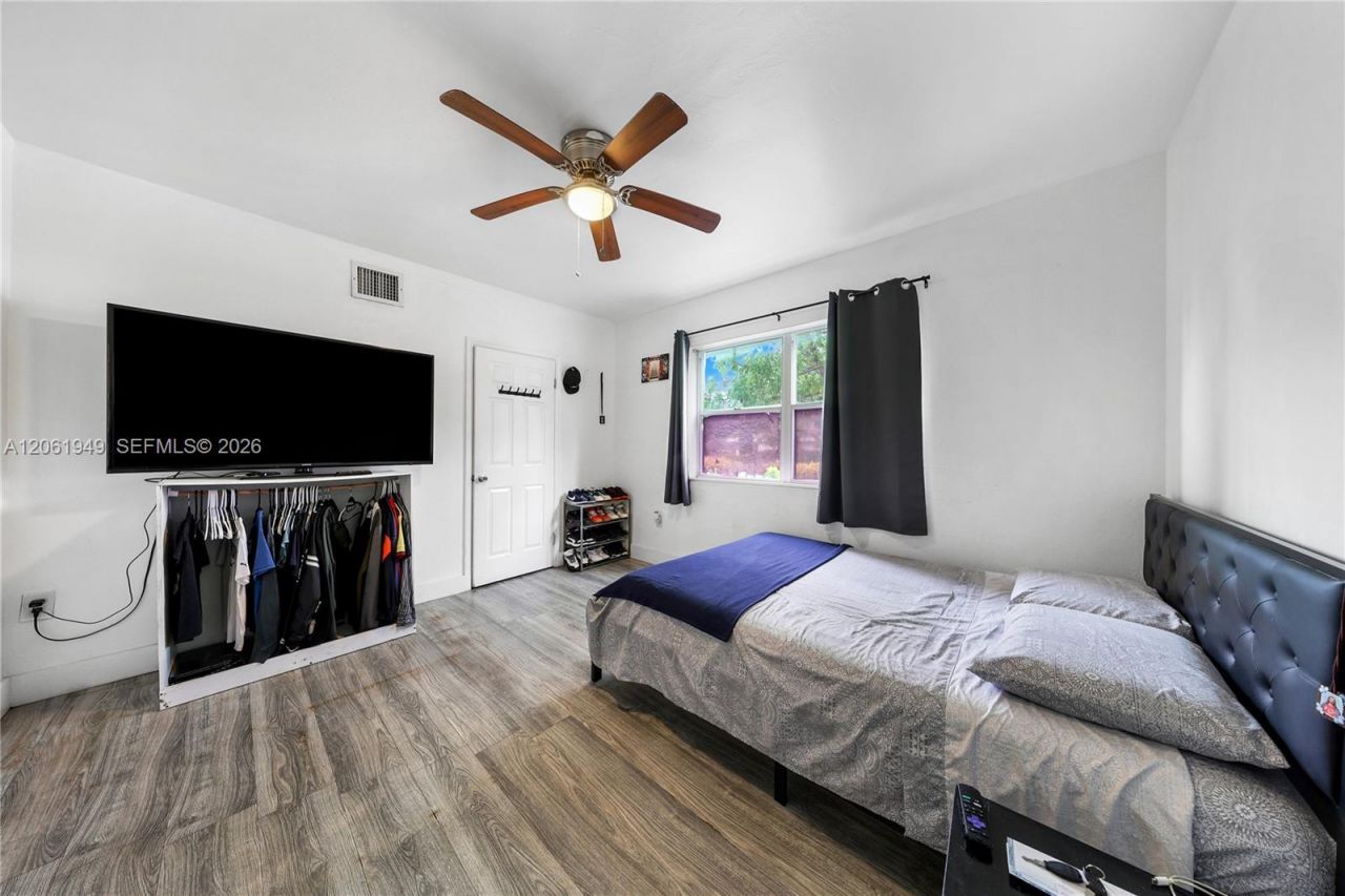 1289 Marseille Dr , Unit 45, Miami Beach, FL 33141 Photo