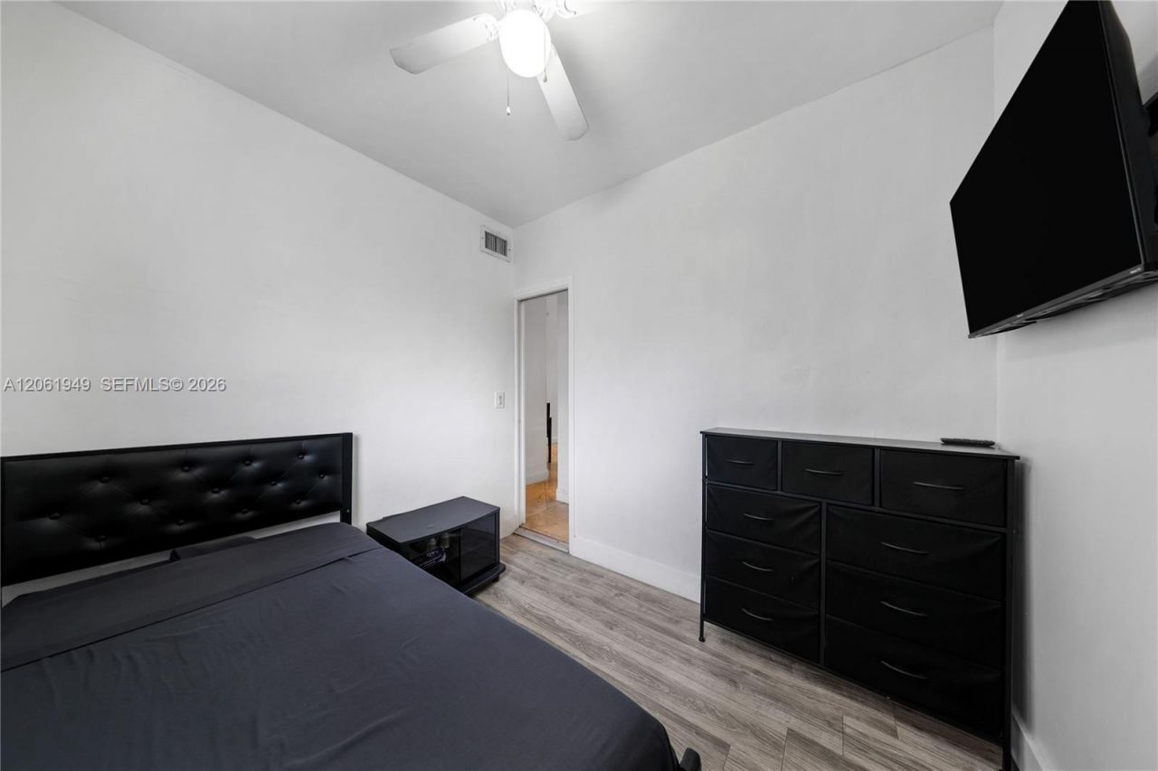 1289 Marseille Dr , Unit 45, Miami Beach, FL 33141 Photo