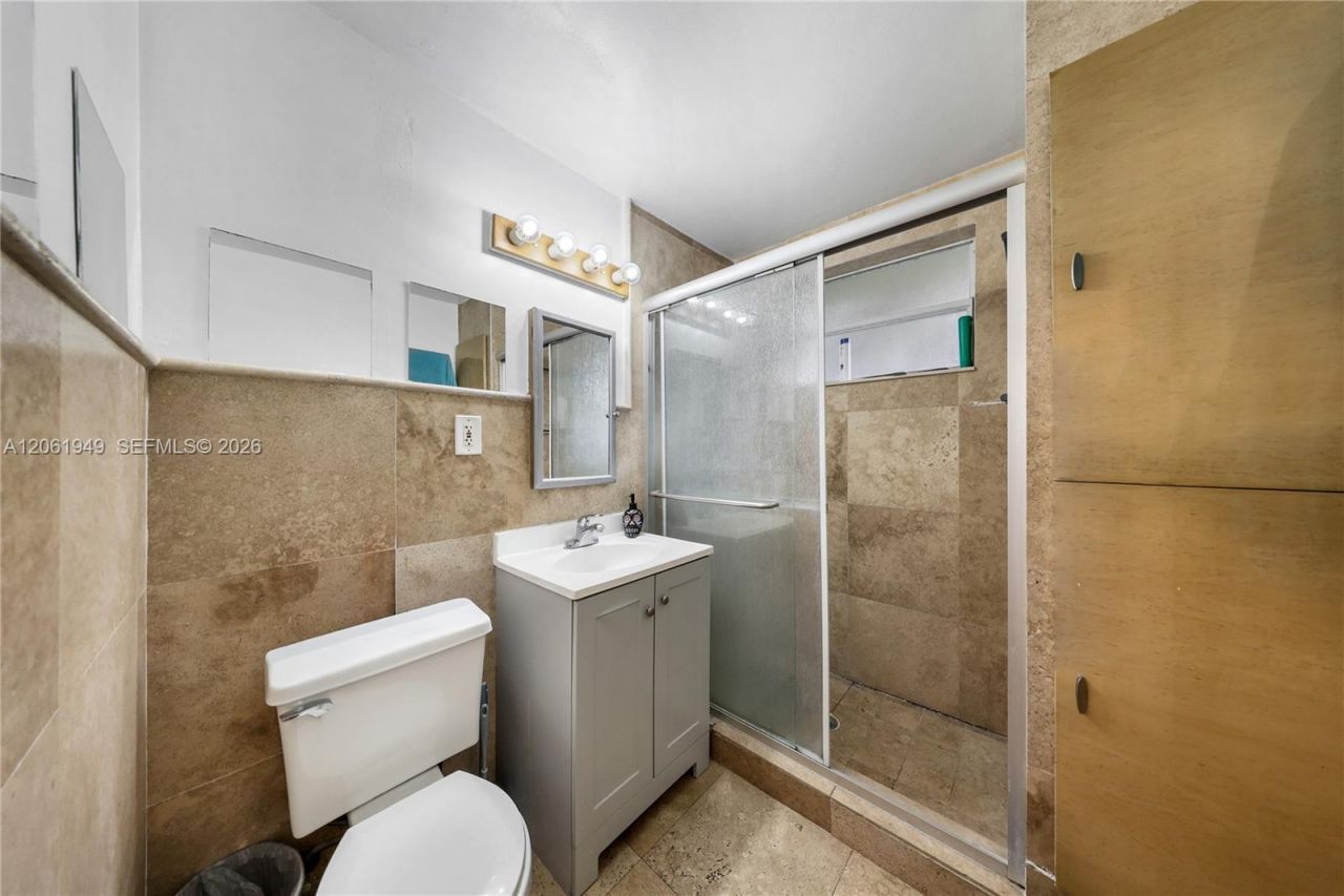 1289 Marseille Dr , Unit 45, Miami Beach, FL 33141 Photo