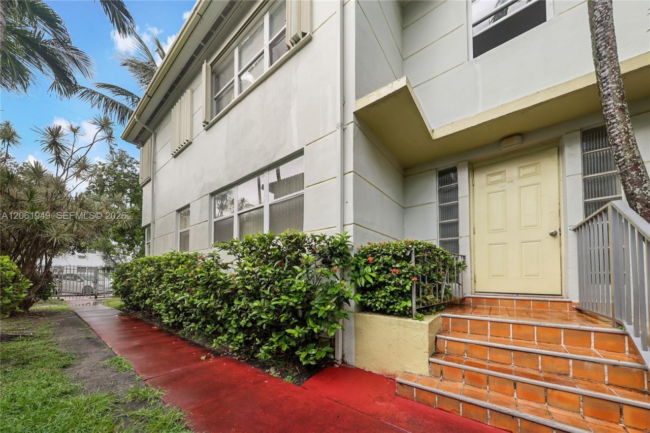1289 Marseille Dr , Unit 45, Miami Beach, FL 33141 Photo