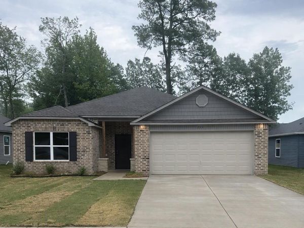 774 Gussy Lane, Benton, AR 72019