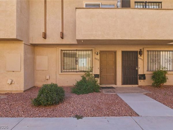 6233 W Washington Avenue , Las Vegas, NV 89107