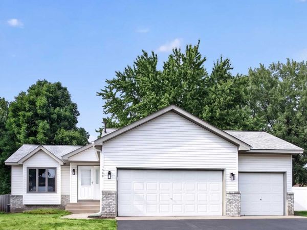 3924 51st Avenue N, Brooklyn Center, MN 55429
