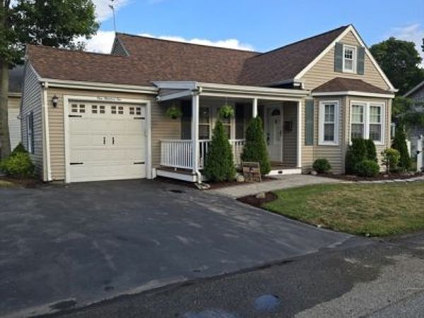110 Grant Ave, Somerset, MA 02726
