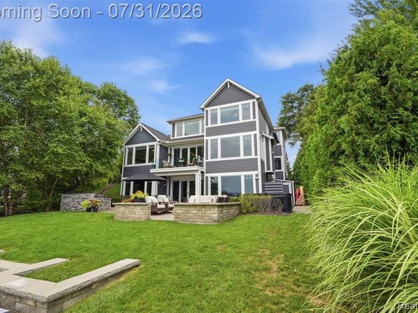 8303 Hilton Road, Brighton Township, Mi 48114