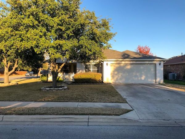 2100 Mir Woods DR, Leander, TX 78641
