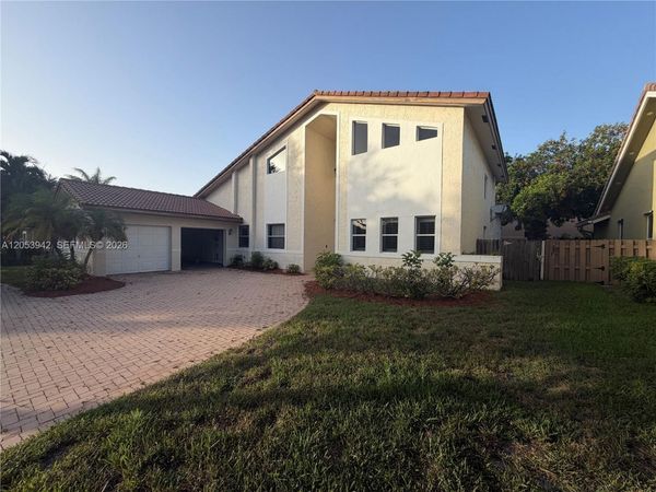 4433 NW 67th Ave , Coral Springs, FL 33067