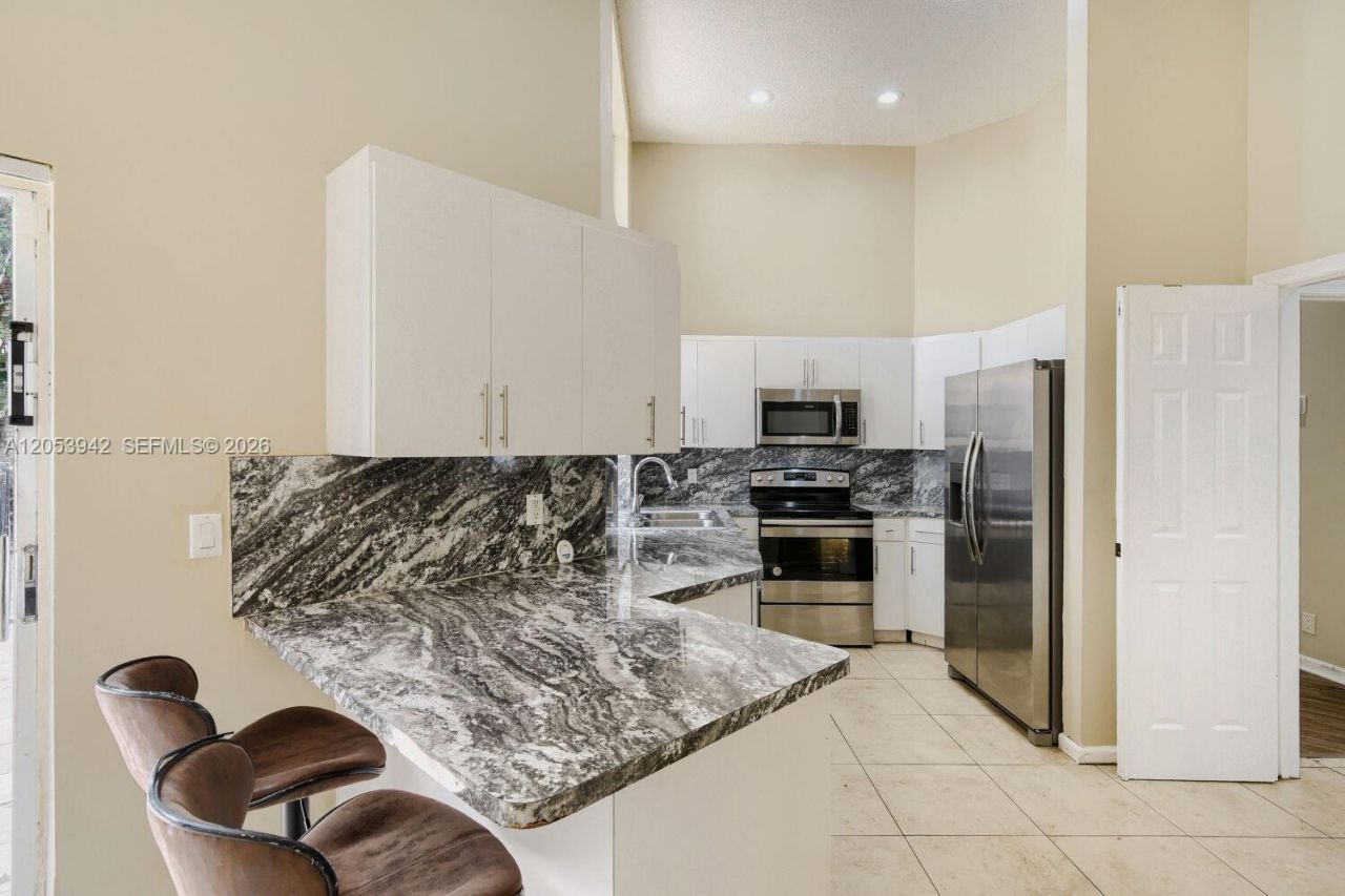 4433 NW 67th Ave, Coral Springs, FL 33067 Photo