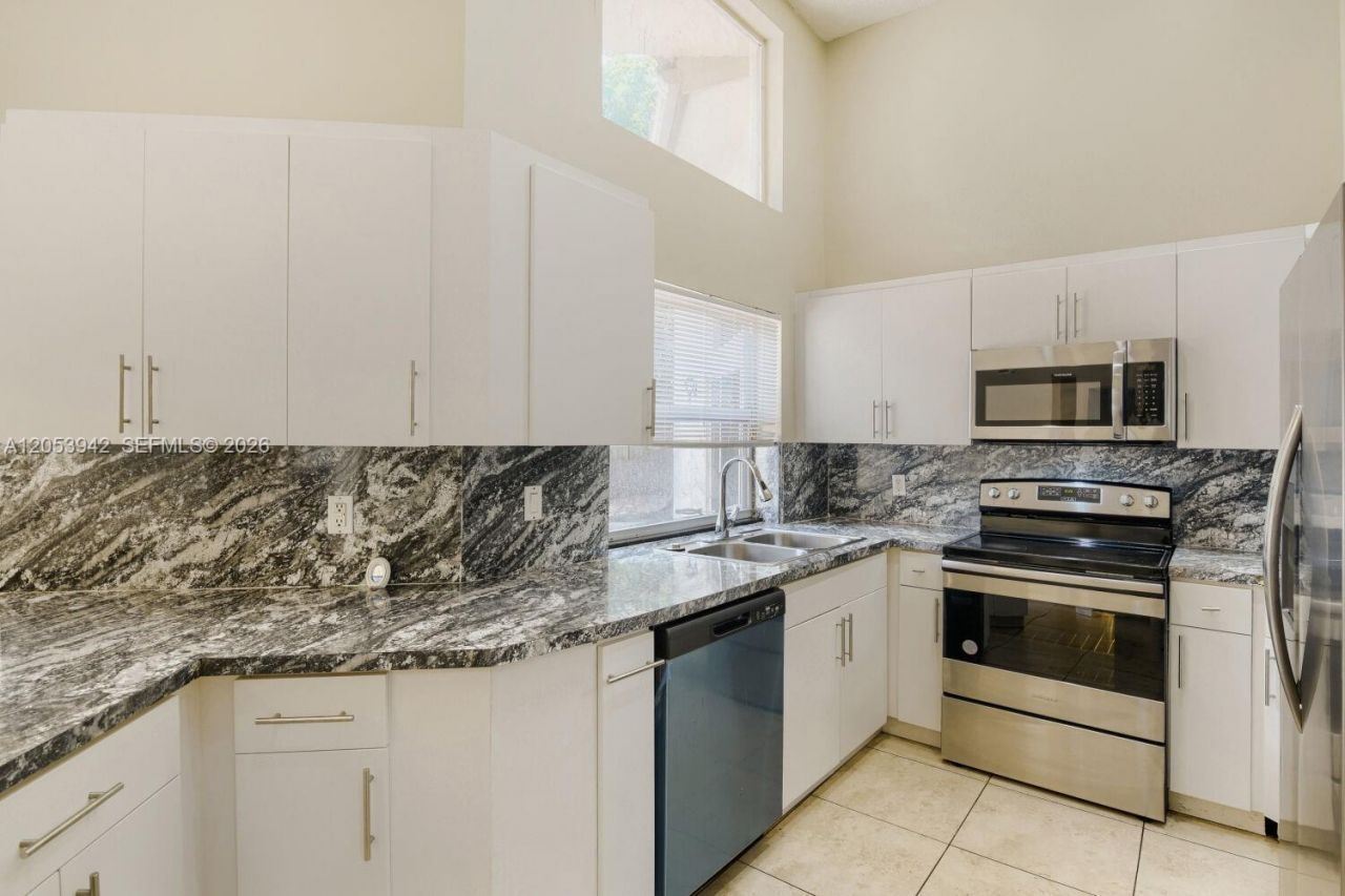 4433 NW 67th Ave, Coral Springs, FL 33067 Photo