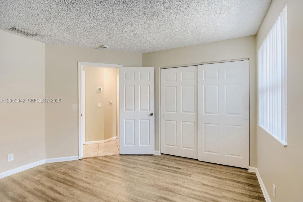 4433 NW 67th Ave, Coral Springs, FL 33067 Photo