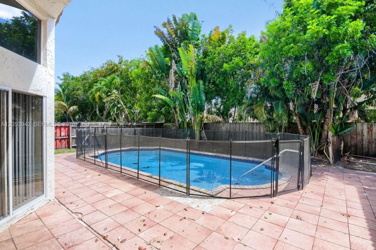 4433 NW 67th Ave, Coral Springs, FL 33067 Photo