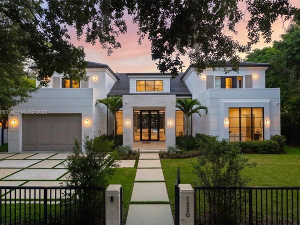 1220 S Alhambra Cir, Coral Gables, FL 33146