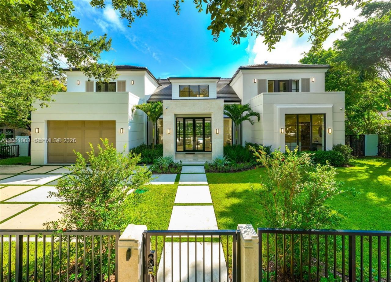 1220 S Alhambra Cir, Coral Gables, FL 33146 Photo