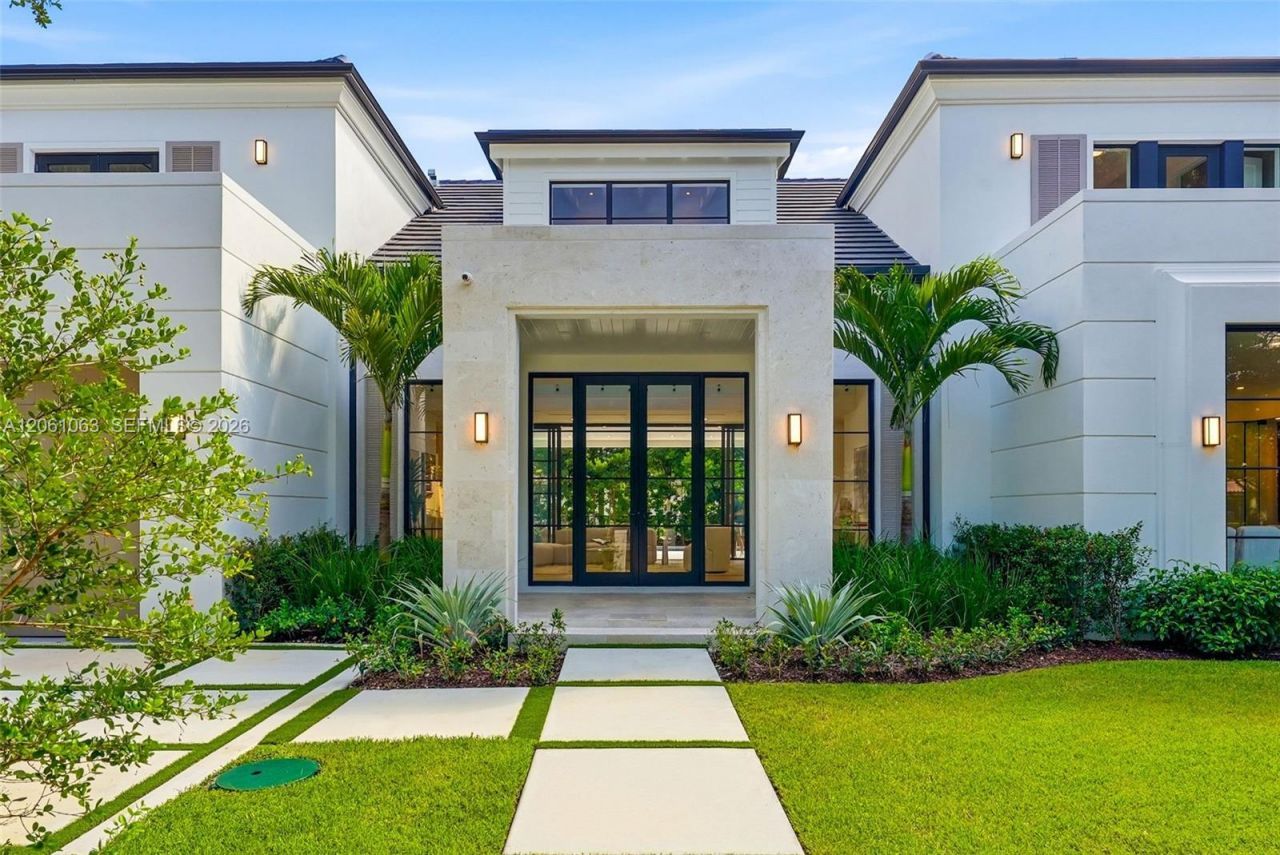 1220 S Alhambra Cir, Coral Gables, FL 33146 Photo