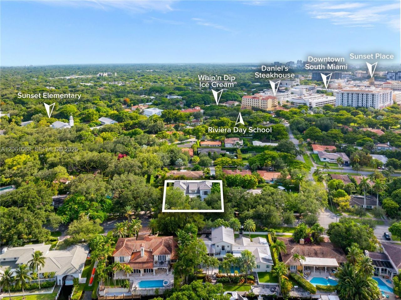 1220 S Alhambra Cir, Coral Gables, FL 33146 Photo
