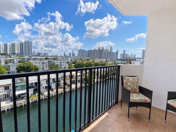 3703 NE 166th St , Unit 704, North Miami Beach, FL 33160
